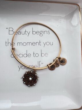 Alex & Ani Bracelet Maid of Honor, My Noble Woman (Retired Charm)